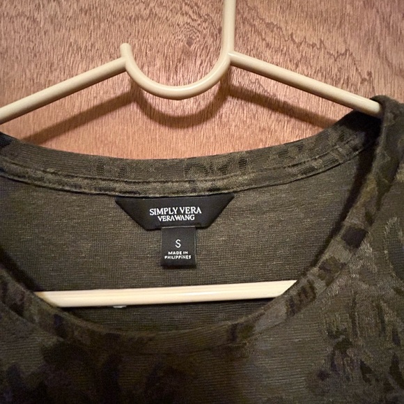 Simply Vera Vera Wang Patterned Long Sleeve Top - green floral - Picture 4 of 7